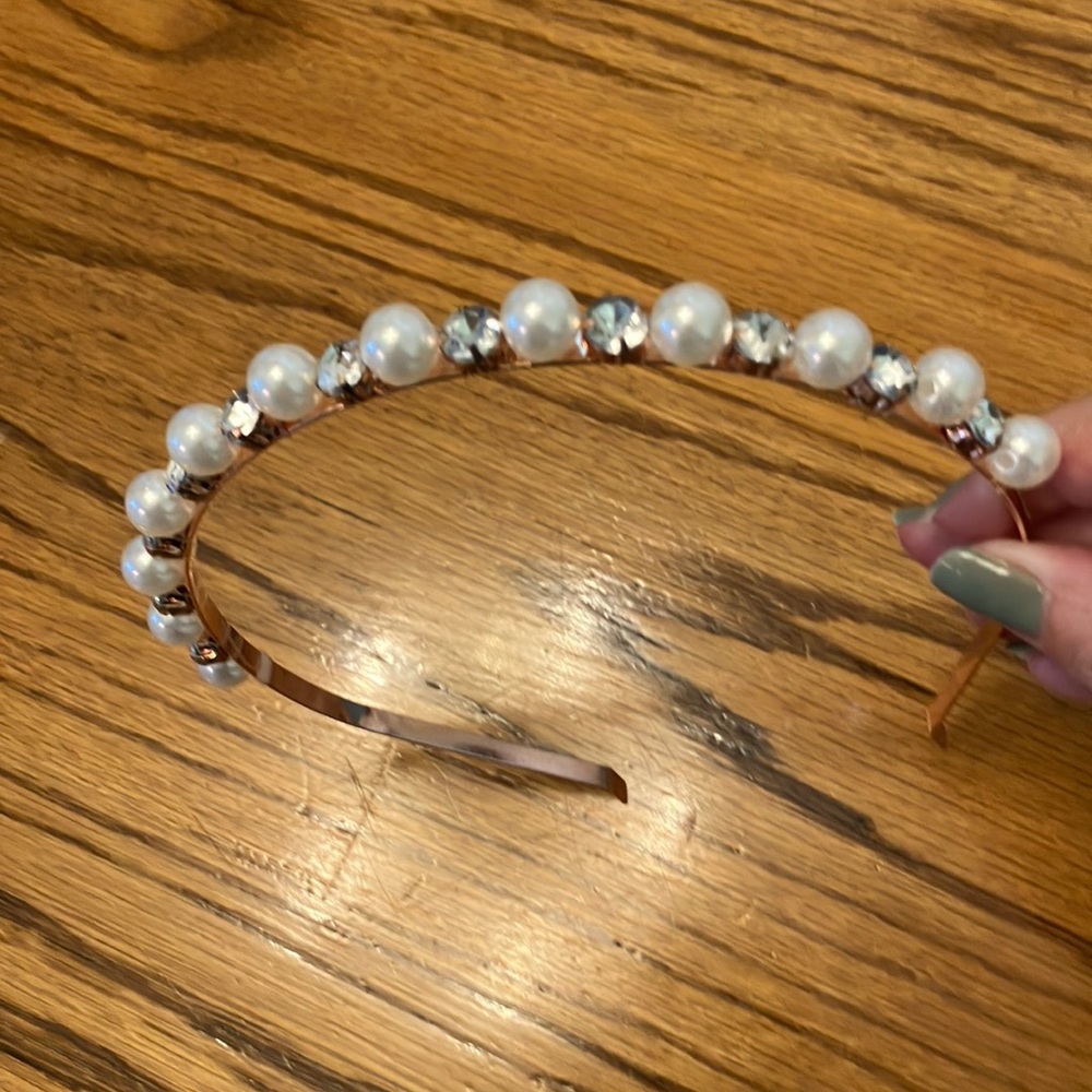 NWOT rose gold pearl rhinestone headband